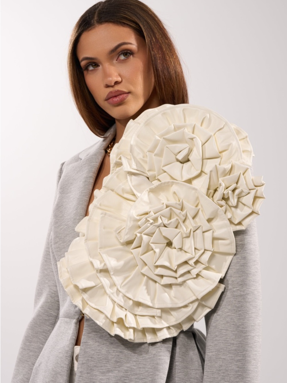 AKIRA Cream Oversized Floral Shoulder Accent